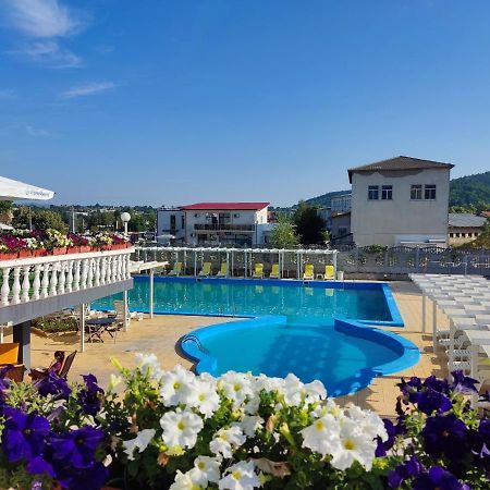 Hotel Elit كيركوفو المظهر الخارجي الصورة
