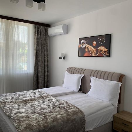 Hotel Elit كيركوفو المظهر الخارجي الصورة