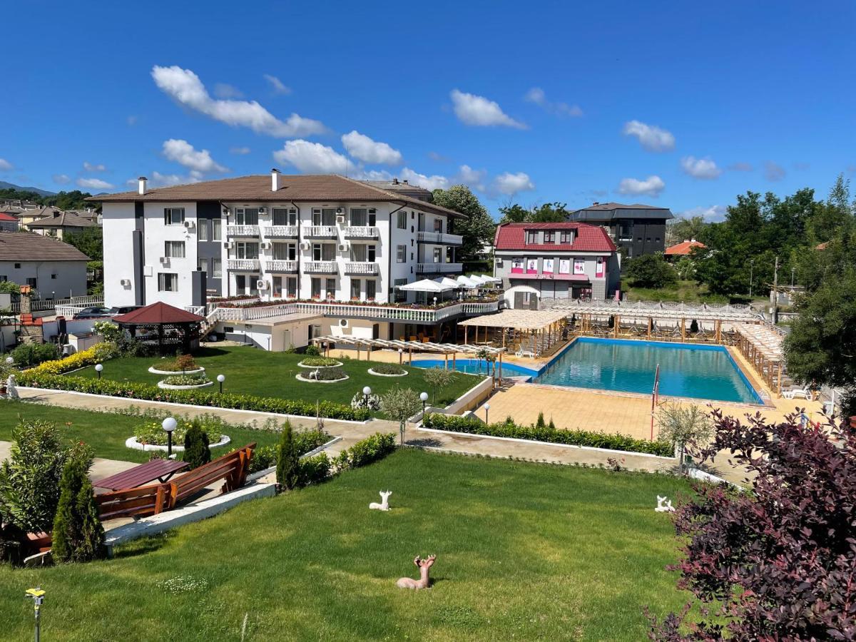 Hotel Elit كيركوفو المظهر الخارجي الصورة