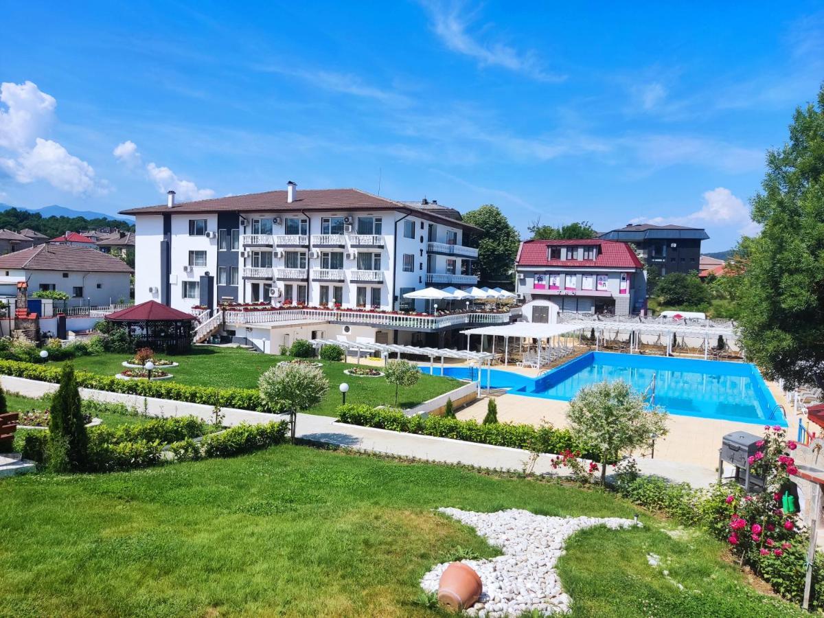 Hotel Elit كيركوفو المظهر الخارجي الصورة