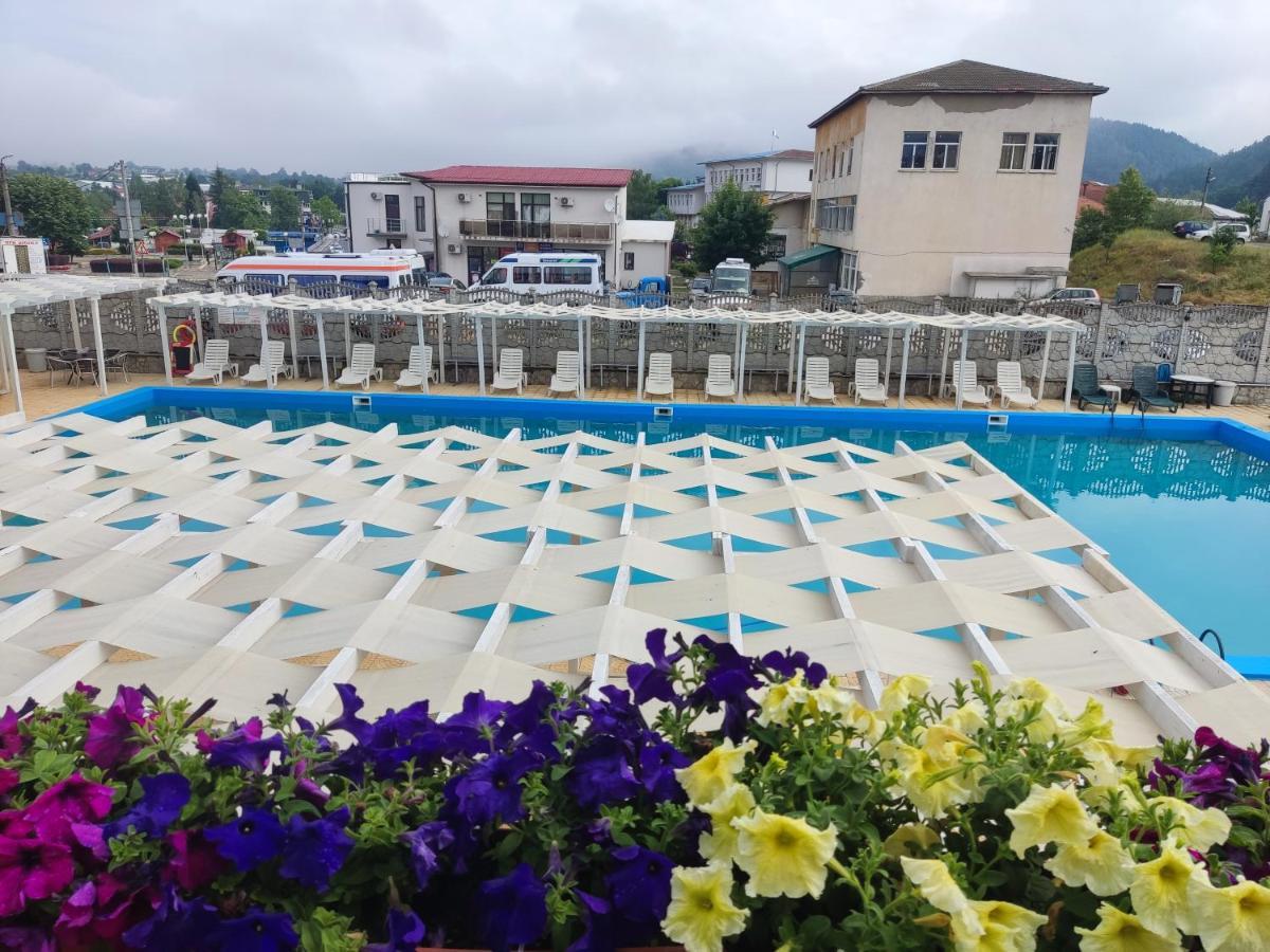 Hotel Elit كيركوفو المظهر الخارجي الصورة