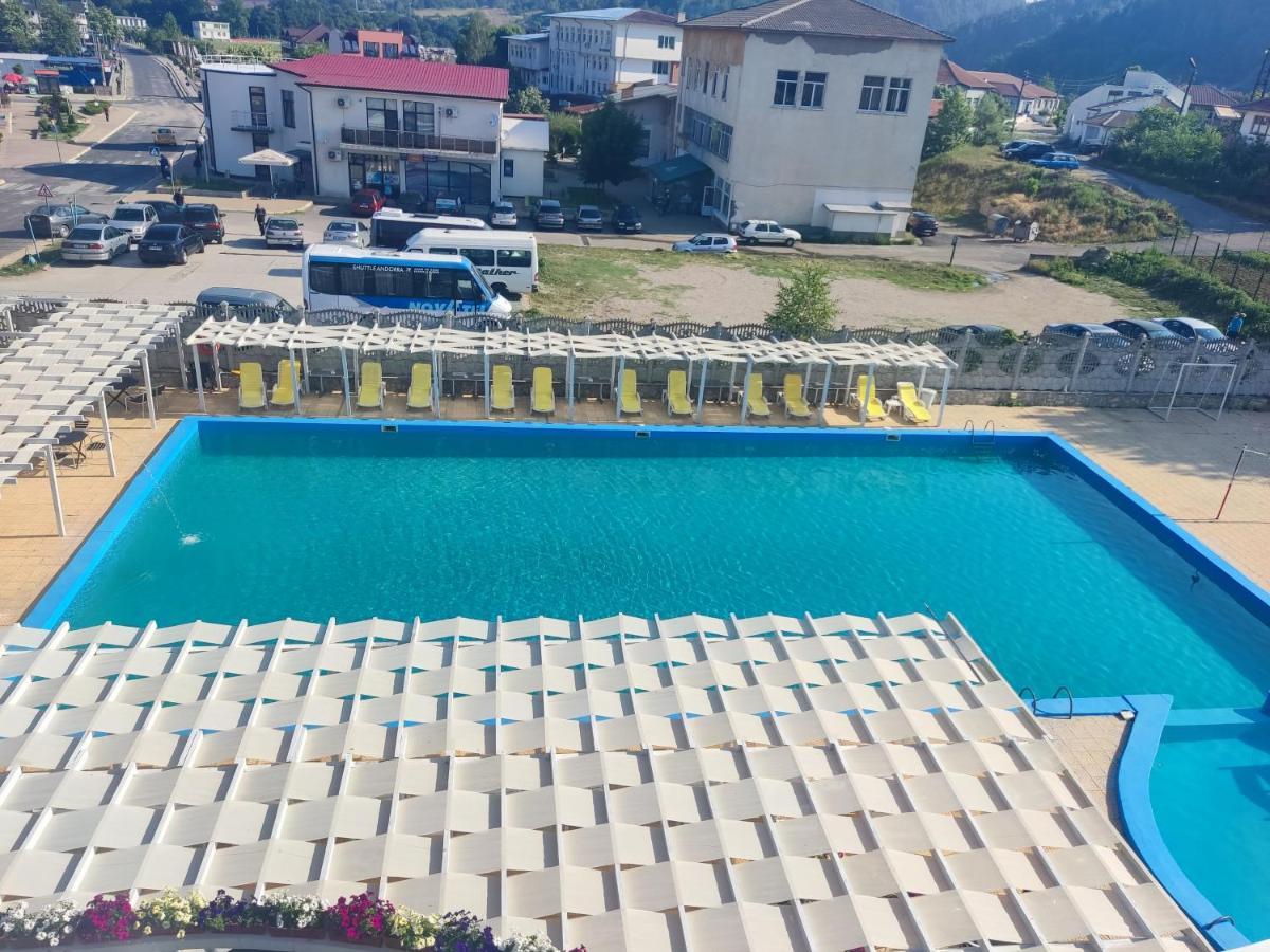 Hotel Elit كيركوفو المظهر الخارجي الصورة