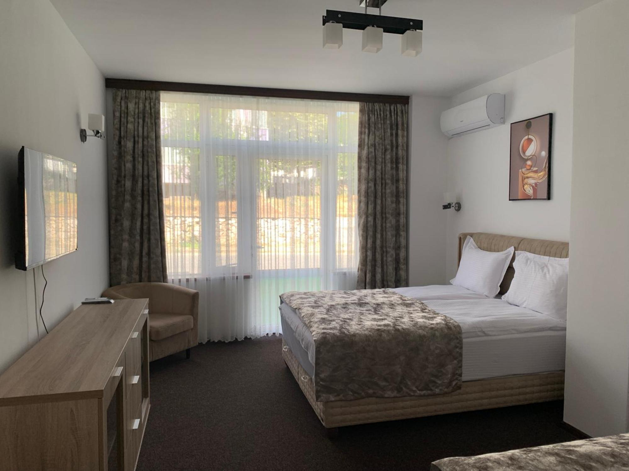 Hotel Elit كيركوفو المظهر الخارجي الصورة