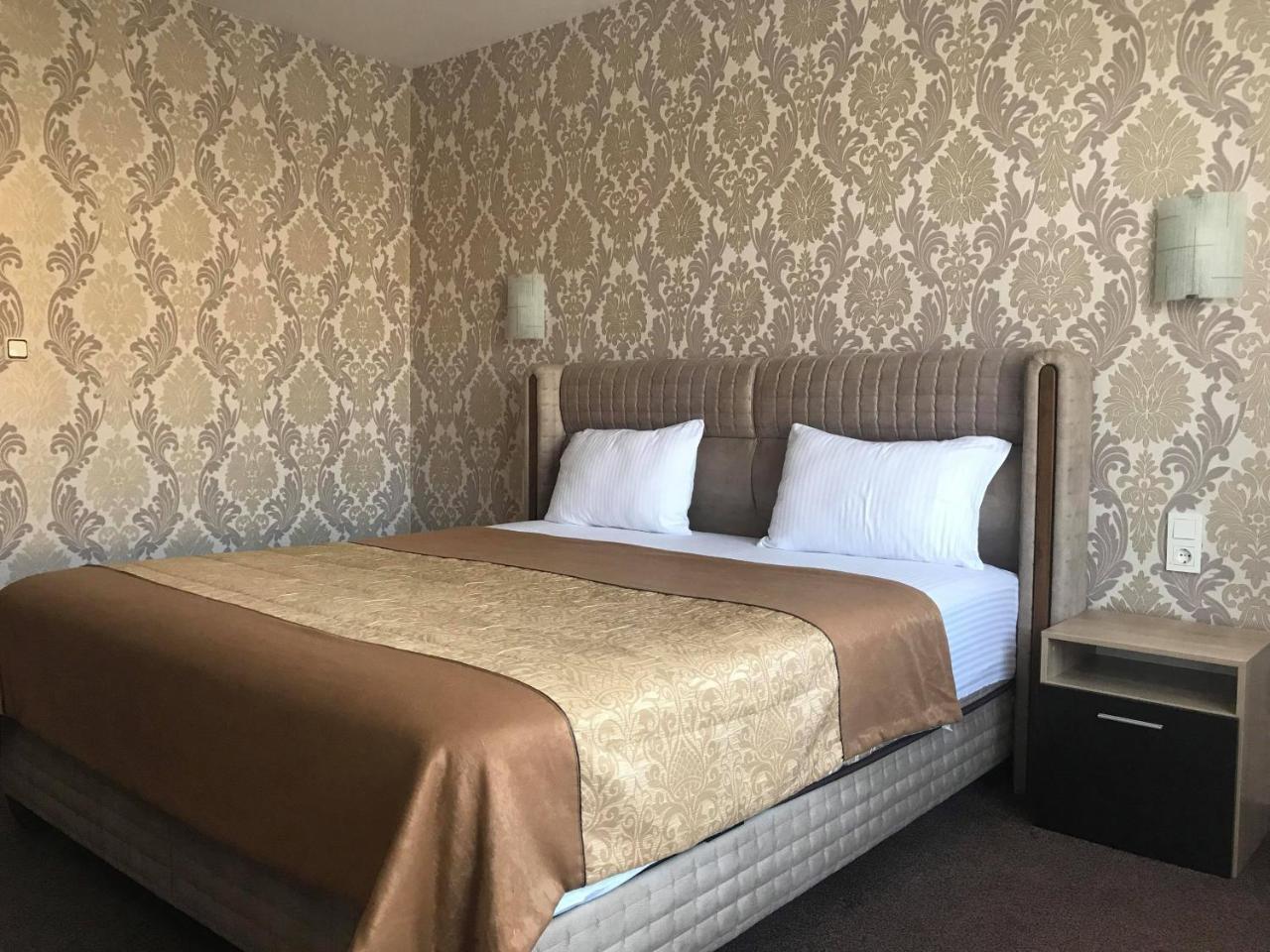 Hotel Elit كيركوفو المظهر الخارجي الصورة
