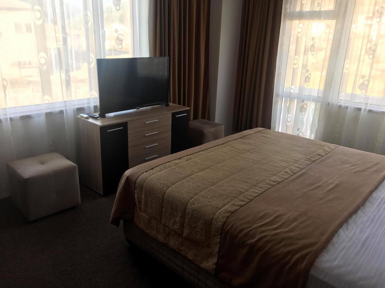 Hotel Elit كيركوفو المظهر الخارجي الصورة